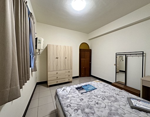 火車站旁便宜雅房*限女性* - Image 2