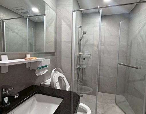 湖美藝朗兩房車位 - Image 7