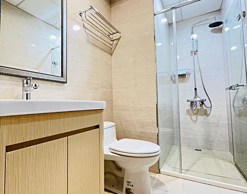 烏日高鐵微笑世界2房/平面車位+高級裝潢+家具全配(洗烘脫) - Image 8