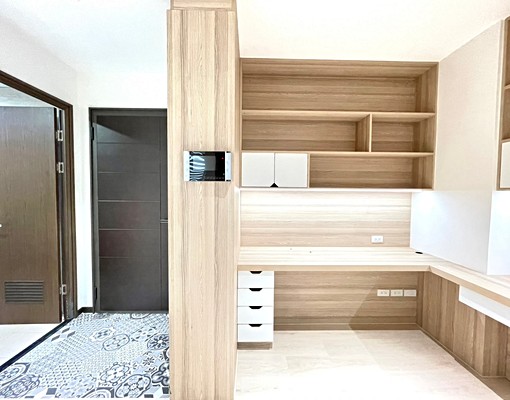 烏日高鐵微笑世界2房/平面車位+高級裝潢+家具全配(洗烘脫) - Image 10