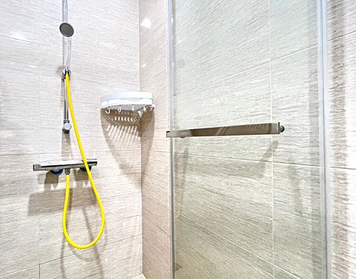 烏日高鐵微笑世界2房/平面車位+高級裝潢+家具全配(洗烘脫) - Image 9