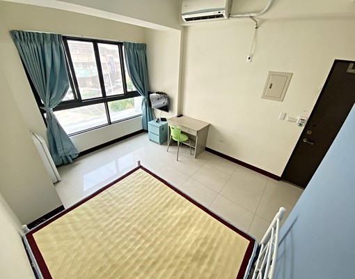 💖走路新光大遠百💖空間大採光佳💖可租補 - Image 1