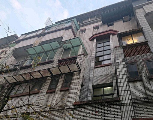 🍎伯爵社區出口五房車位🍎(可租補) - Image 8