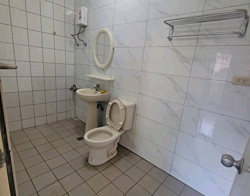 大陽台溫馨套房 - Image 2