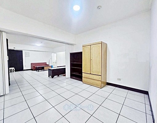 中興大無敵大四房三衛浴✨可租補戶籍🎗️可貓狗🎗️找我好談 - Image 4