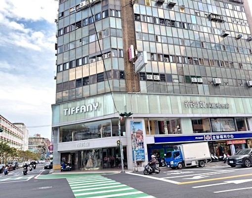 近台中公園,獨立套房,生活機能佳,採光佳,視野觀闊 - Image 14