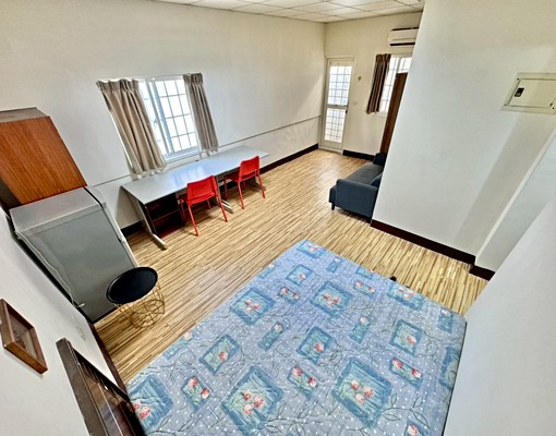 ✨陽台獨洗曬✨可租補✨近一中、台體✨飲水機✨專人處理垃圾✨ - Image 1