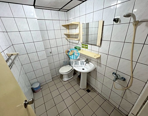 含管含車位學區大三房 - Image 9