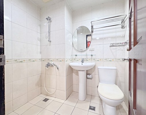 永安市場捷運共構挑高套房 - Image 1