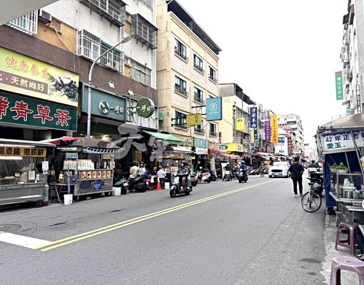 三多捷運新光三越【三多三星】漂亮大套房附家電 - Image 13