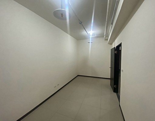 興仁夜市城中大璽(全新兩房含車位管理費可租補)屋主自租 - Image 7