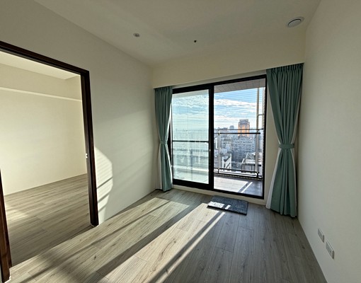 中區錢櫃旁全新落成🍎鼎泰中城2房車位視野戶 - Image 3