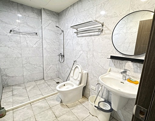 大坪數近明新科大工業區獨立洗衣機曬衣陽台套房 - Image 4