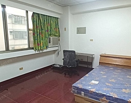 建國四路透天4樓套房包水費網路 - Image 3