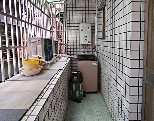 永和比漾百貨✨近樂華夜市✨捷運永安市場站✨限女性✨可租補 - Image 10