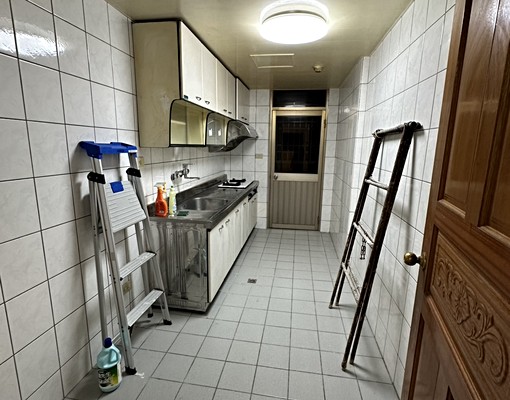 優質地段🌈仁愛路🌈秀峰國小旁👍電梯3+1房 - Image 4