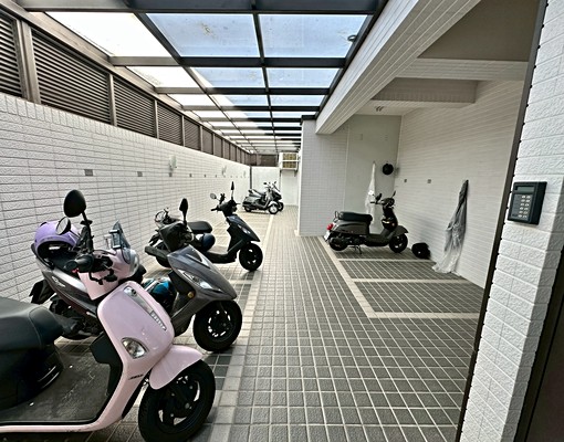 陽台獨洗💕可租補❗️走路全家小七♫𝄞🎶妹子的梳妝台🪞 - Image 12