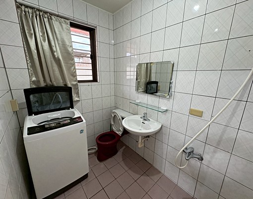 永安市場❣️可寵物~採光通風、衛浴有開窗、家具齊全、交通便利 - Image 5