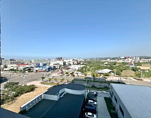 莉婷🌹🫧公園區昕見築三房平車視野戶🌟可租補、養貓咪🌟 - Image 1