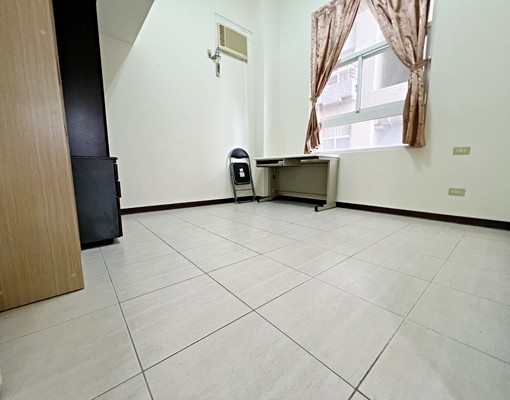 小洪精選-超便宜四房💜可租捕💜家俱電全配💜近大慶車站 - Image 8