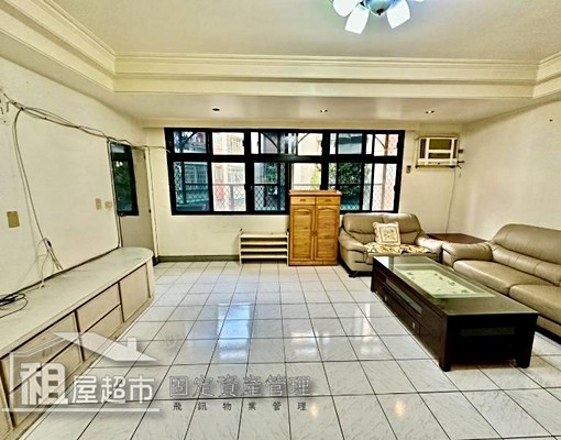 運動公園寬敞3房(可入籍) - Image 1