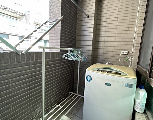 獨棟別墅,3分鐘上74號,洲際棒球場旁巷內,鬧中取靜 - Image 9