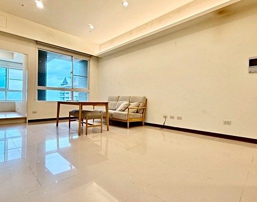 🍎新市鎮觀海~景觀住宅美三房含車含管~大陽台空間好讚! - Image 1