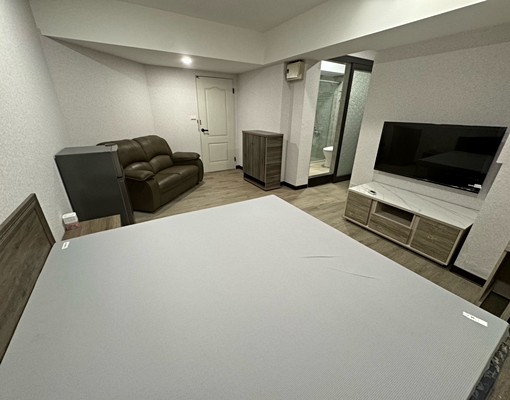 和平公園,新裝潢有廚房,電梯套房,收垃圾有管理,台電計價 - Image 3