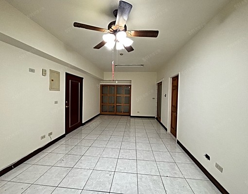 帝國三房車~可租補 - Image 2