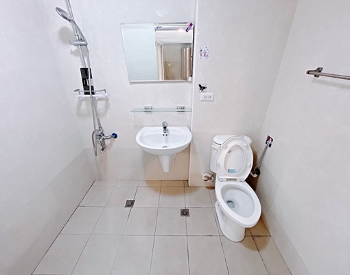 超美三房平車🔥可租補⛪系統櫃家具電🔥可另租一個機下車位 - Image 9