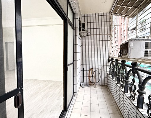 E長安長榮商圈。便利大三房。可租補可入籍 - Image 12