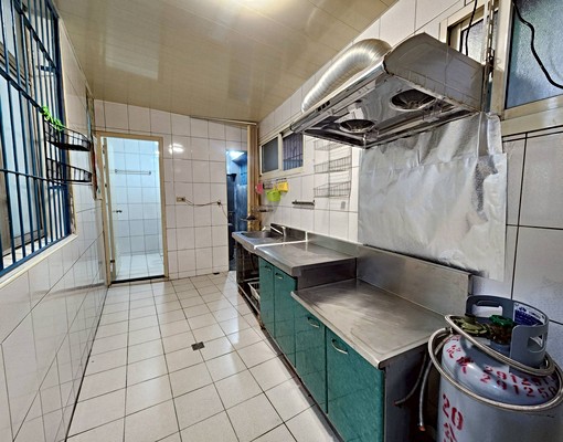 可租補~中正路好進出一樓『央北團隊』洪斌峰 - Image 7