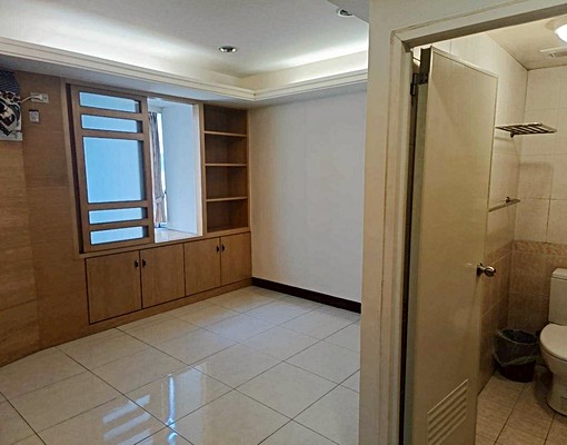 成功國小旁長安街電梯華廈溫馨3+1房(和式),有機車位 - Image 6