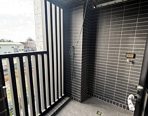 丹全新2+1房平車出租(含車含管) - Image 7