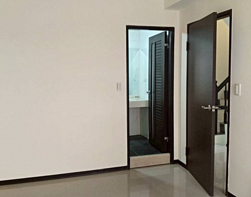 小區透天宅近霧峰市場.民生郵局.全聯福利中心.全家便利商店 - Image 8