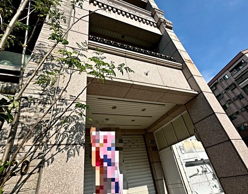 億載大地坪38電梯店墅 - Image 1