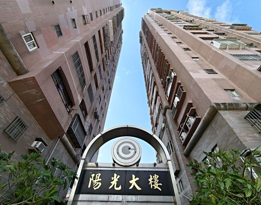 可租補-左營三鐵共構站前獨立大套房有陽台家具電齊全 - Image 11