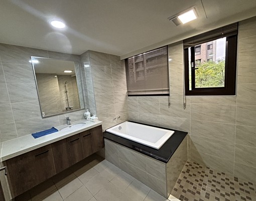 竹東高質感社區電梯透天出租 - Image 10