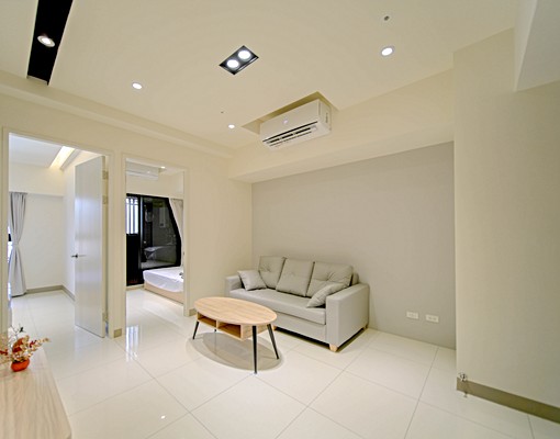 佳瑀㊣高鐵特區丨三越SONG丨高樓層2房車位可租｜可租補可寵 - Image 2