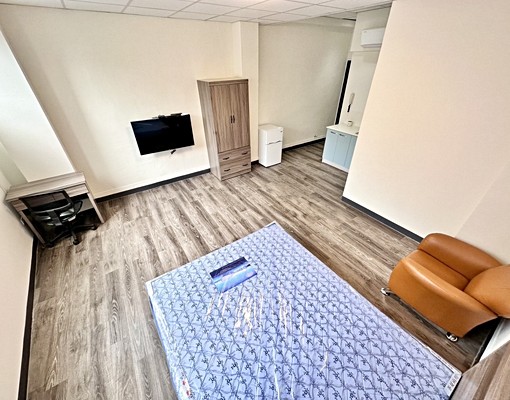 📍中國醫套房📍租補❤️獨洗流理台❤️衛浴開窗 - Image 4