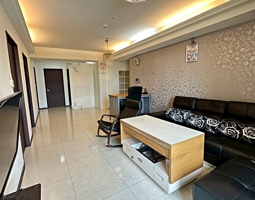 太子天廈👍三房+車位🌟一卡皮箱入住 - Image 1