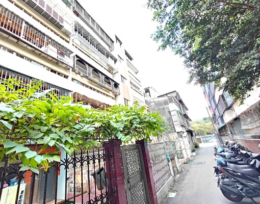 近雙十國中,三房二廳二陽台,通風採光佳 - Image 1