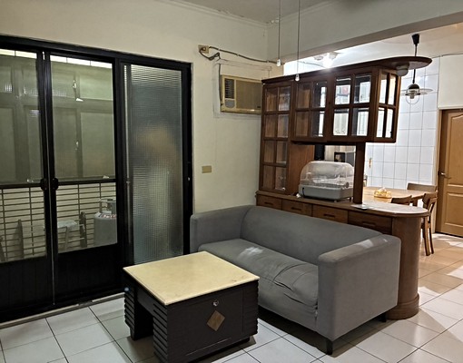 鶯歌-南雅夜市 - Image 1