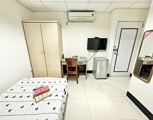 一中街中國醫☎超低價❤可租補★採光方正♠科博館 - Image 6