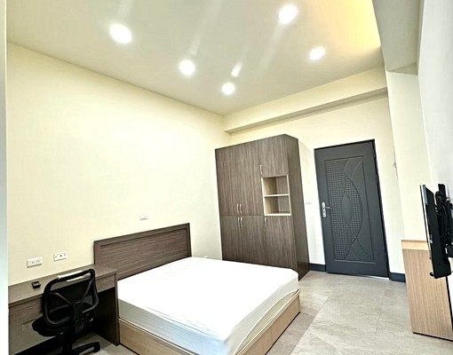 獨棟電梯設計師美裝潢套房出租-可申請補助 - Image 2