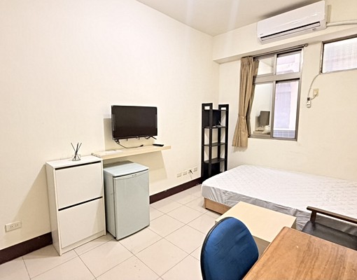 金山園區清交大冷暖氣機室內機車場有電梯可租補報稅 - Image 3