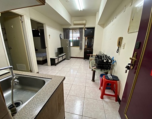 ※百利花園一房一廳套房※有車位 - Image 2