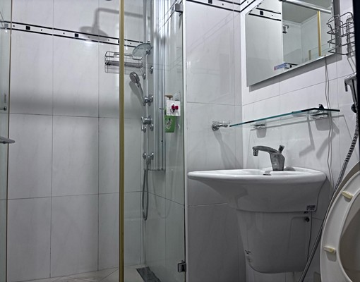 租泉世界精美裝潢3房車 - Image 6