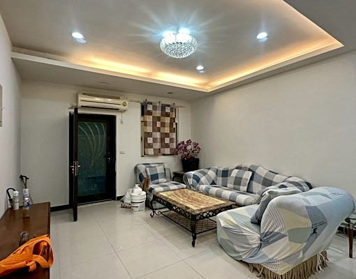 南港生活圈便利優質兩房一樓 - Image 3