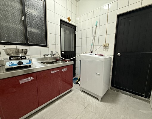 捷運三重國小5分【超值1房1廳】有廚房★免爬梯★洗衣機 - Image 4